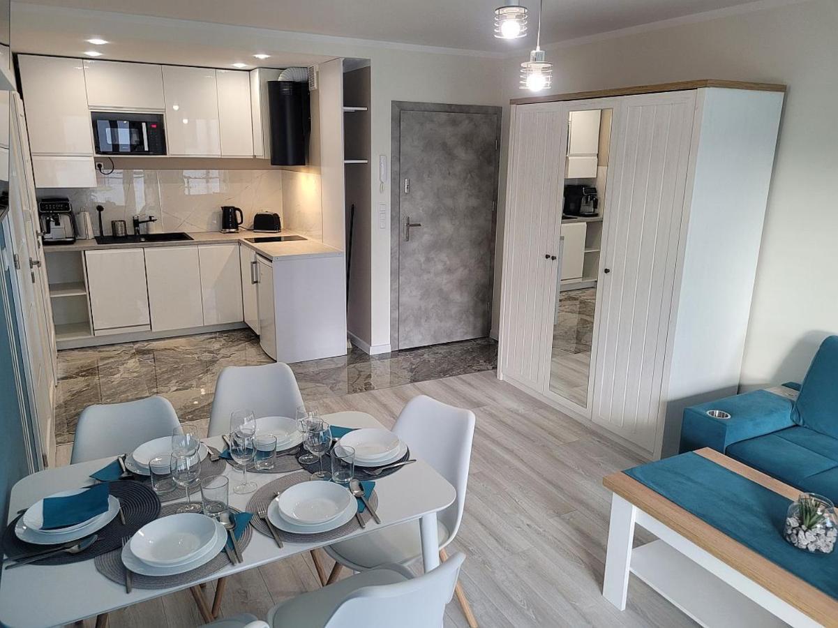 Pobierowo Baltic Apartament Turkusowy Luaran gambar